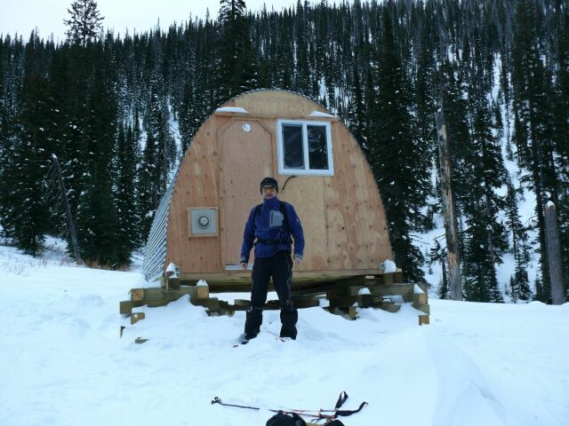 Tunnel Hut 2